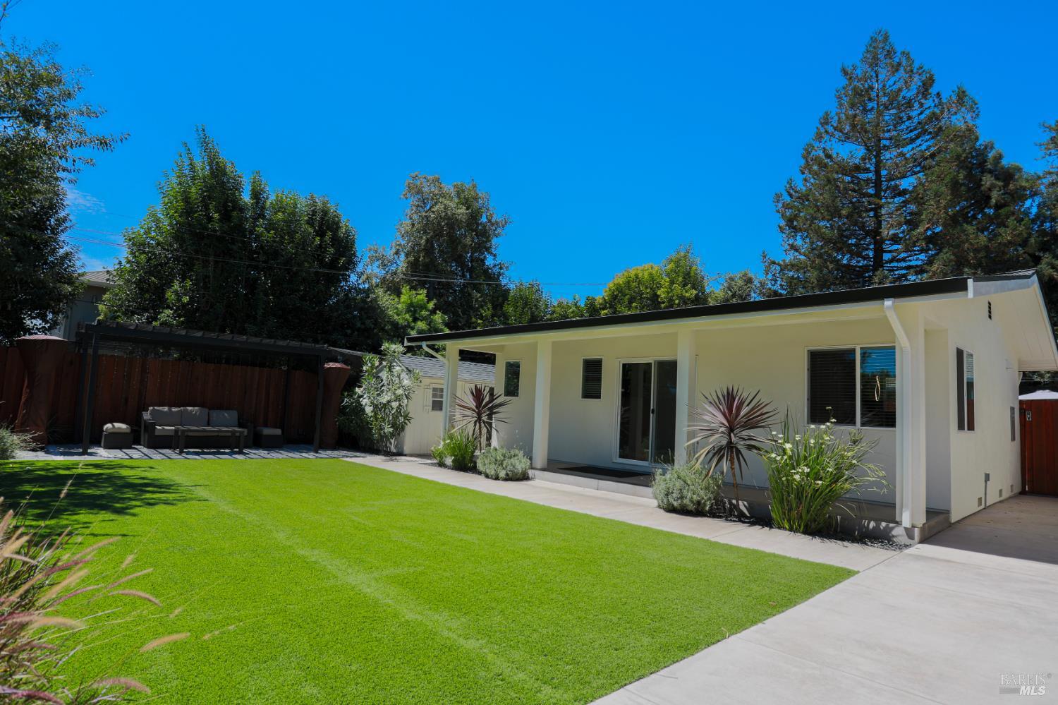 1367 Flint Way Fairfield CA 94533