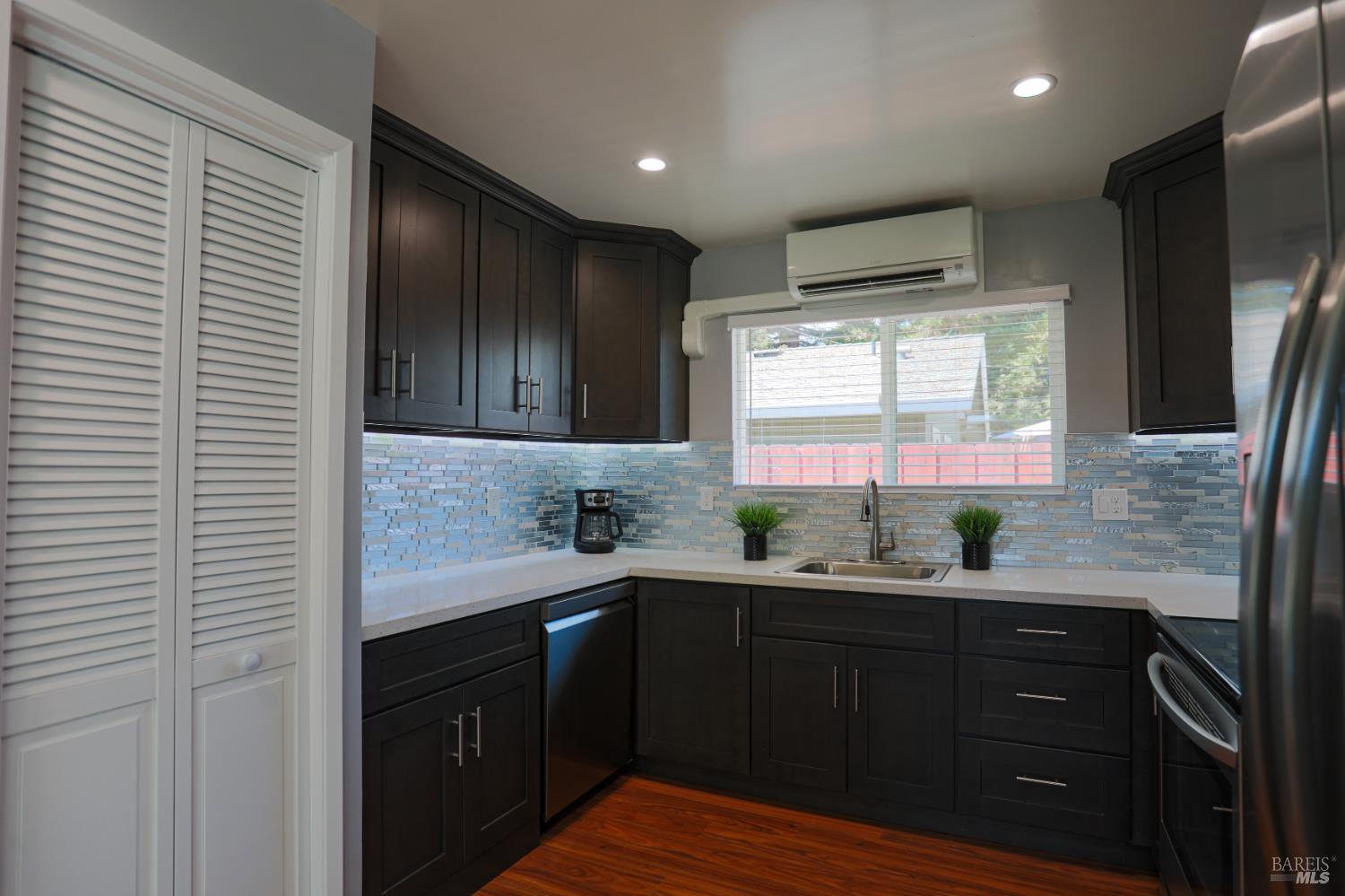 1367 Flint Way Fairfield CA 94533