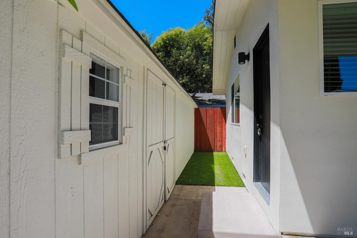 1367 Flint Way Fairfield CA 94533