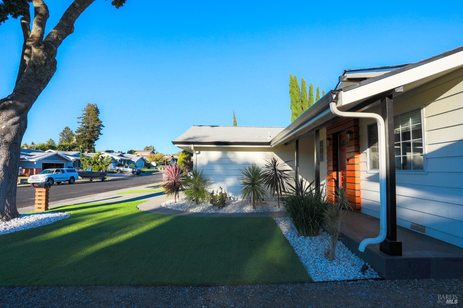 1367 Flint Way Fairfield CA 94533