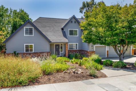 4713 Circle B Place Santa Rosa CA 95405