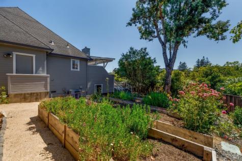 4713 Circle B Place Santa Rosa CA 95405