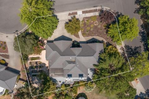 4713 Circle B Place Santa Rosa CA 95405