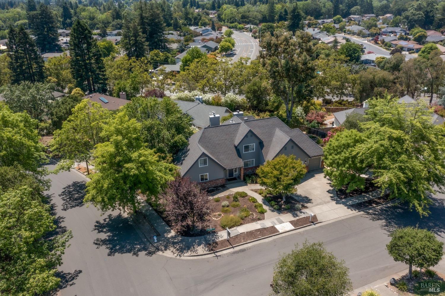 4713 Circle B Place Santa Rosa CA 95405