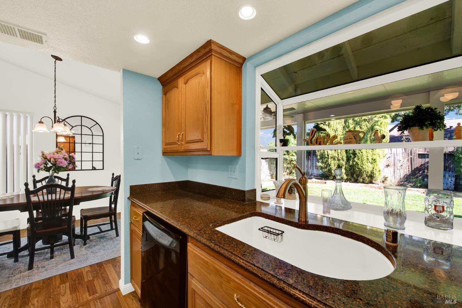 279 Park Lane Vacaville CA 95687
