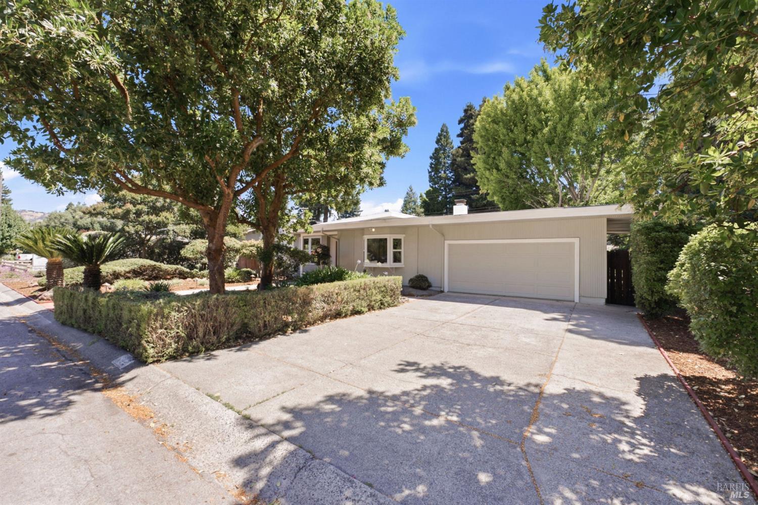 412 Calle Del Caballo Street Fairfield CA 94534