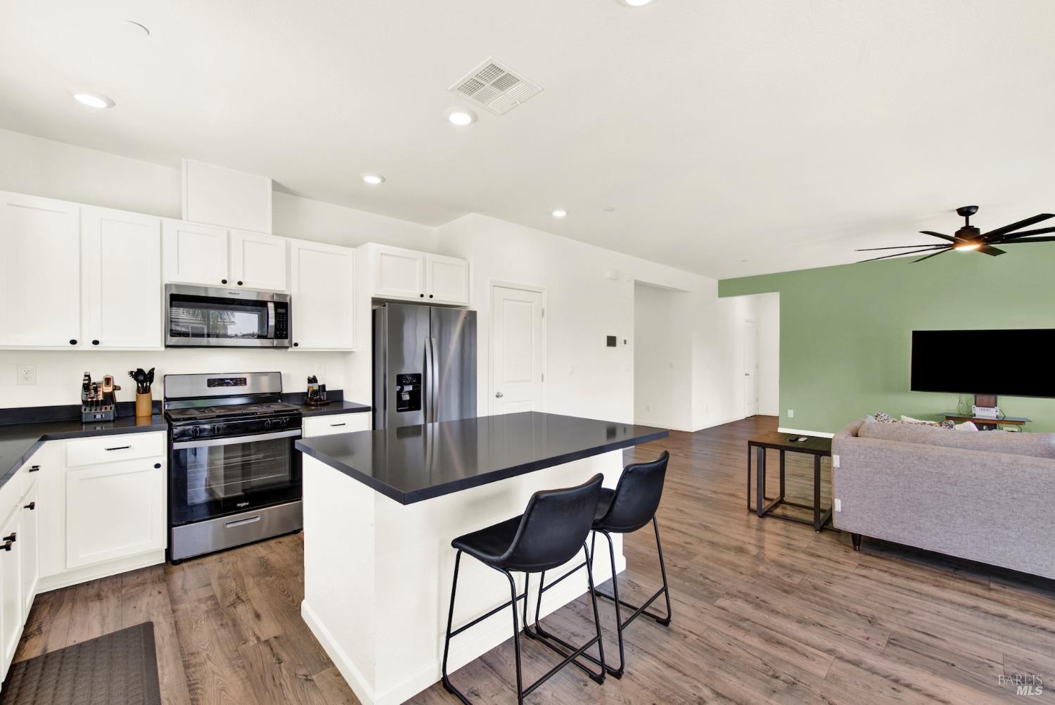 615 Songbird Way Dixon CA 95620