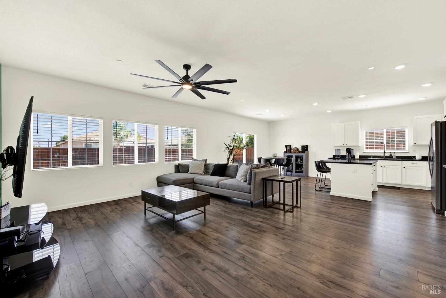 615 Songbird Way Dixon CA 95620