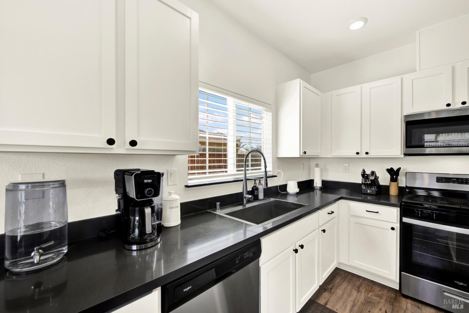 615 Songbird Way Dixon CA 95620