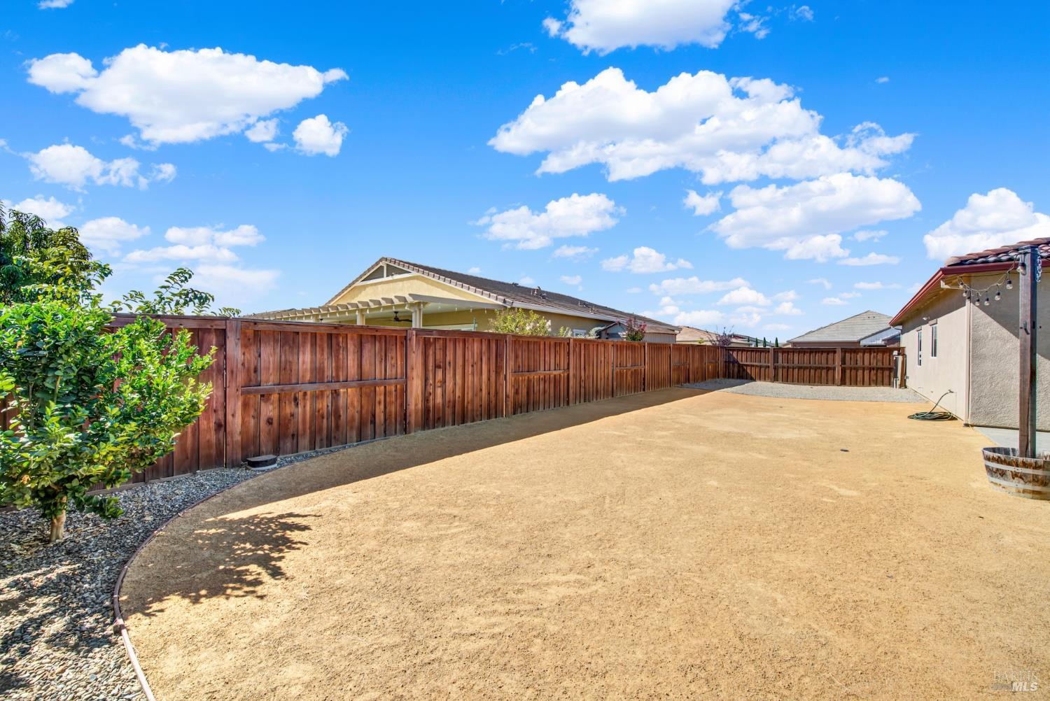 615 Songbird Way Dixon CA 95620