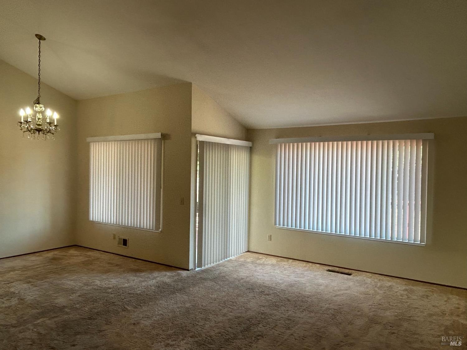 1520 Woodcreek Drive Fairfield CA 94534