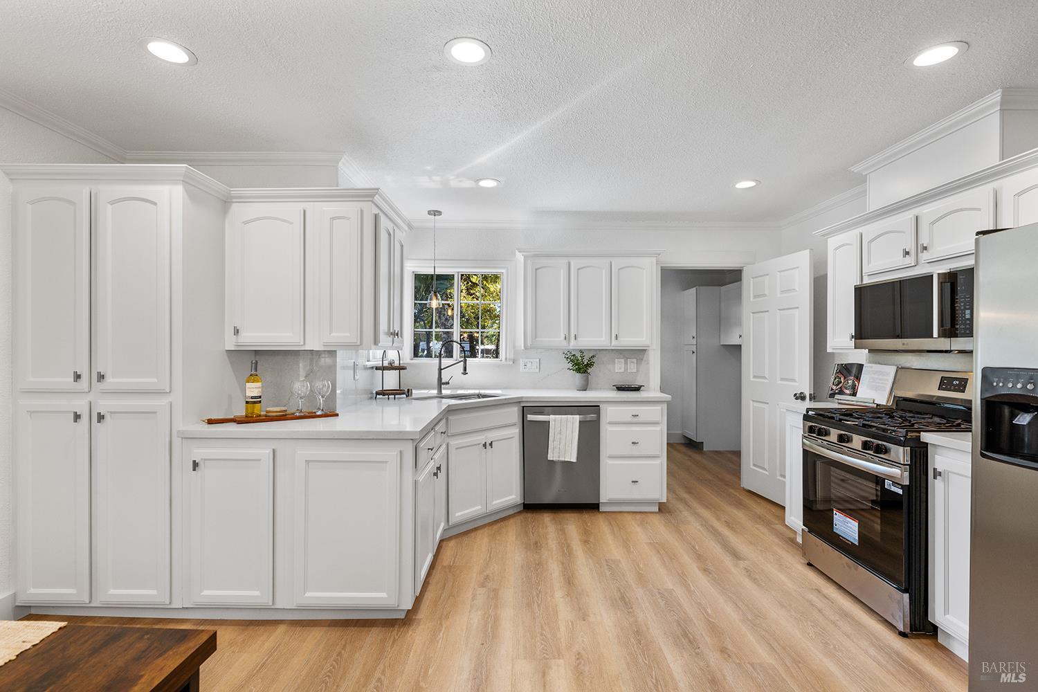 126 W Robles Avenue Santa Rosa CA 95407