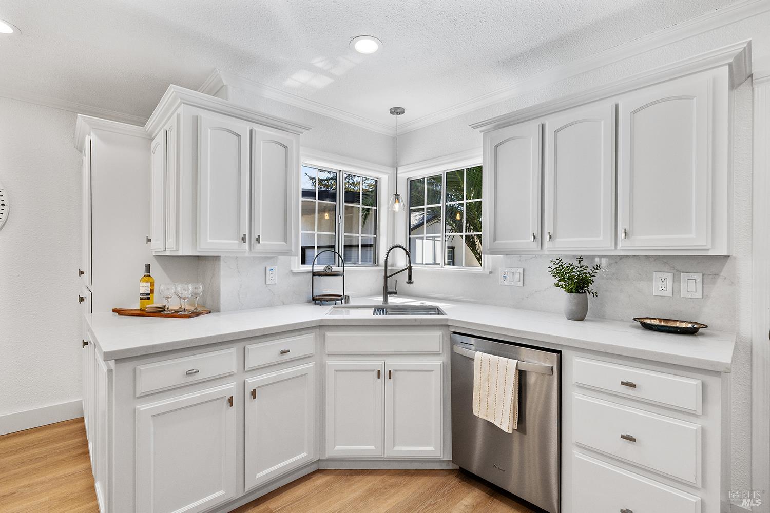 126 W Robles Avenue Santa Rosa CA 95407