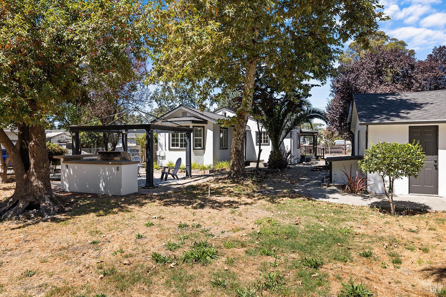 126 W Robles Avenue Santa Rosa CA 95407