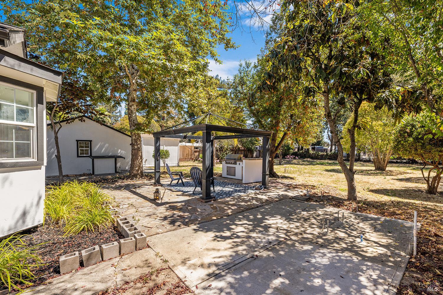 126 W Robles Avenue Santa Rosa CA 95407