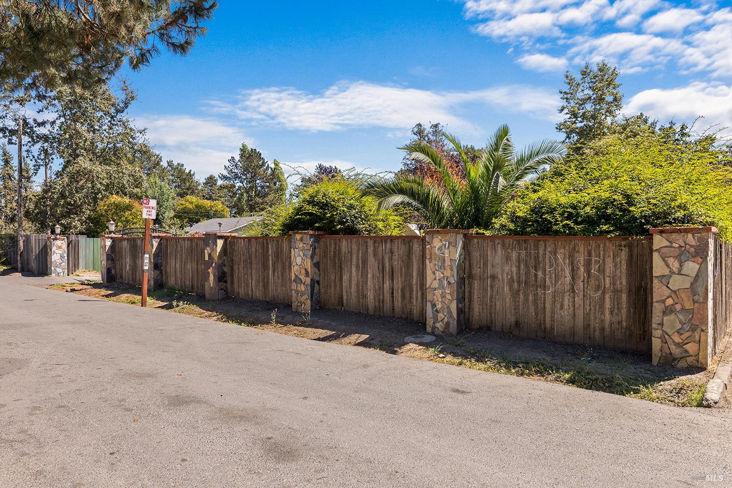 126 W Robles Avenue Santa Rosa CA 95407