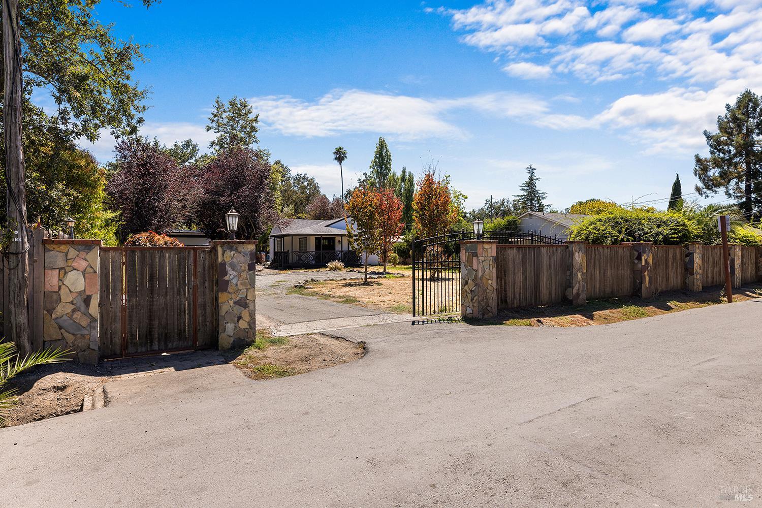 126 W Robles Avenue Santa Rosa CA 95407