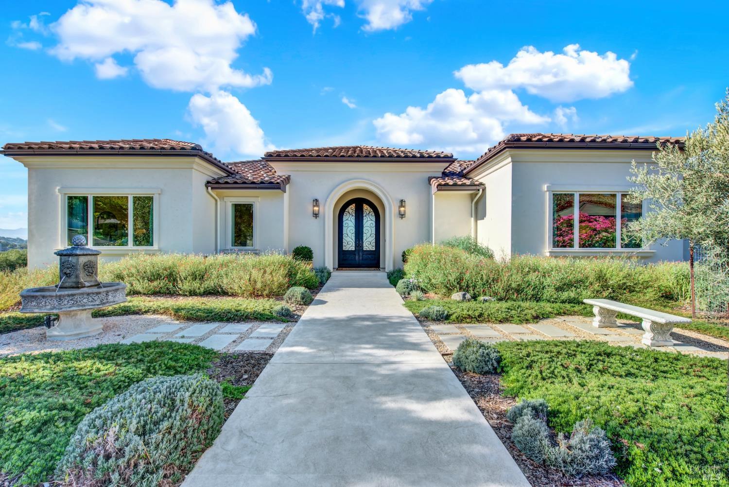 165 Canyon Place Napa CA 94558