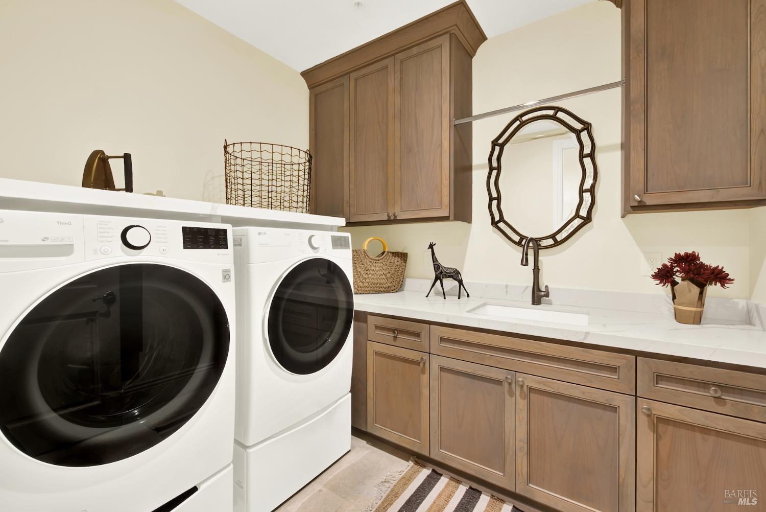 165 Canyon Place Napa CA 94558