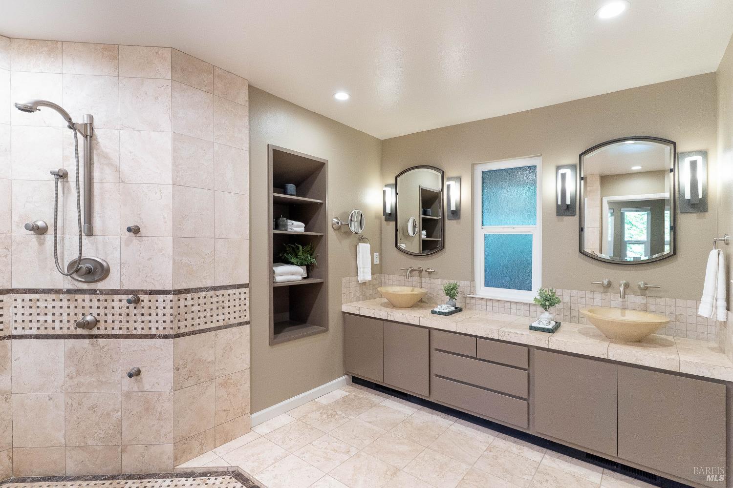 2851 Pinewood Drive Napa CA 94558