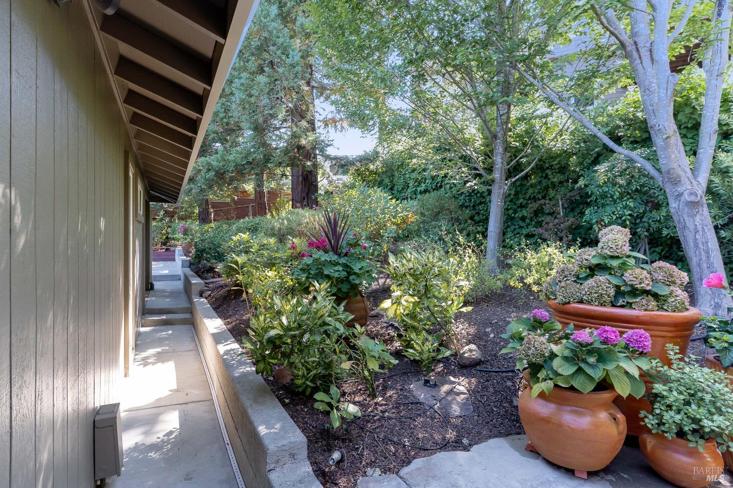 2851 Pinewood Drive Napa CA 94558
