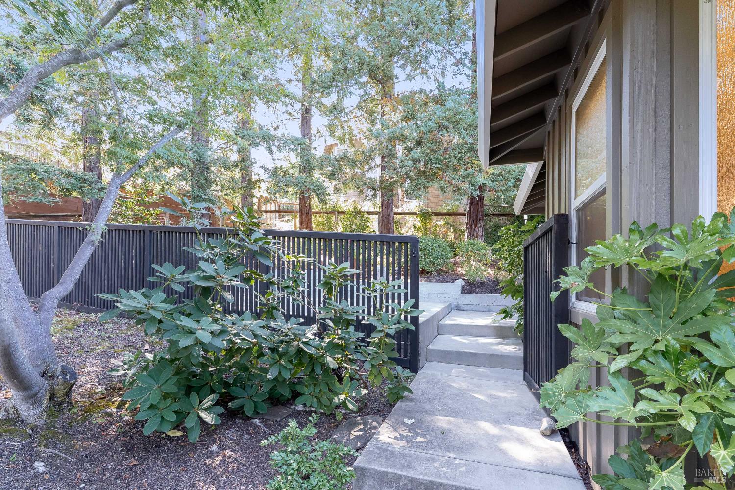 2851 Pinewood Drive Napa CA 94558