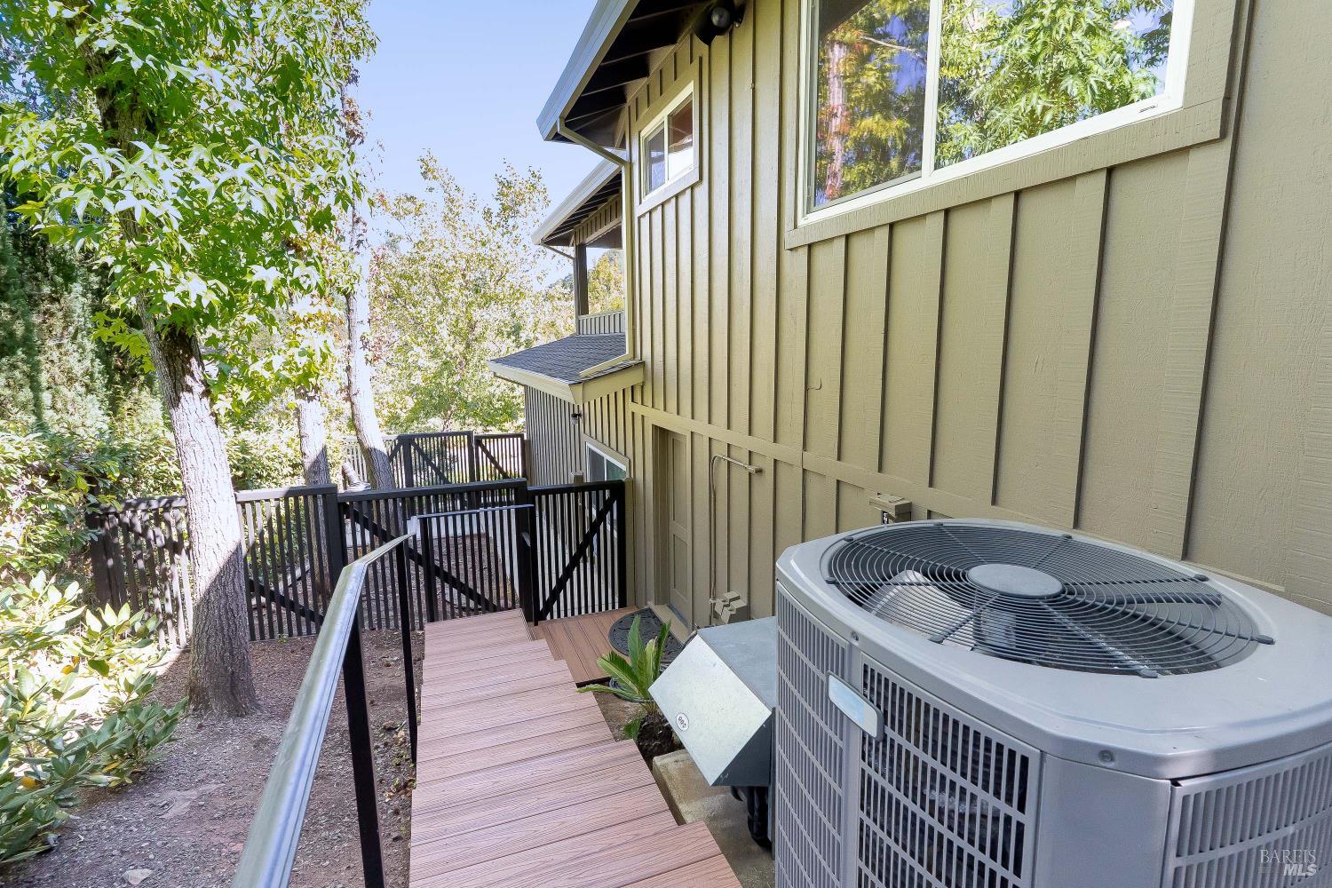 2851 Pinewood Drive Napa CA 94558