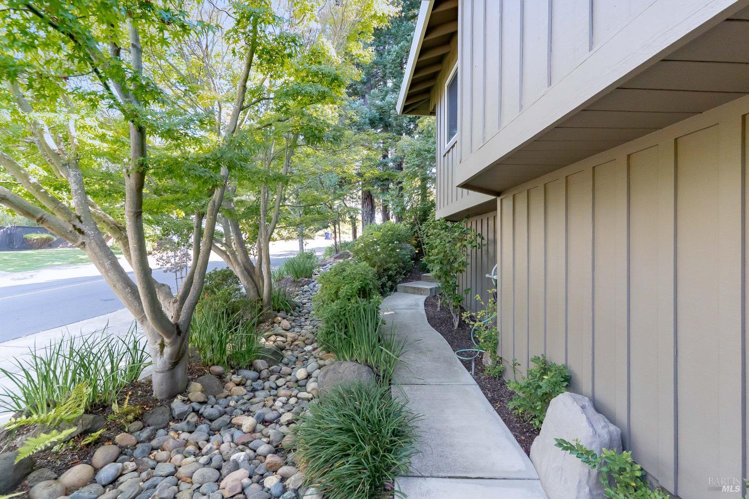 2851 Pinewood Drive Napa CA 94558