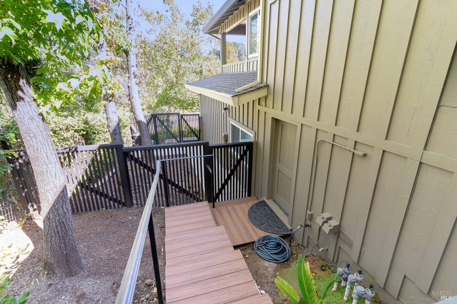 2851 Pinewood Drive Napa CA 94558