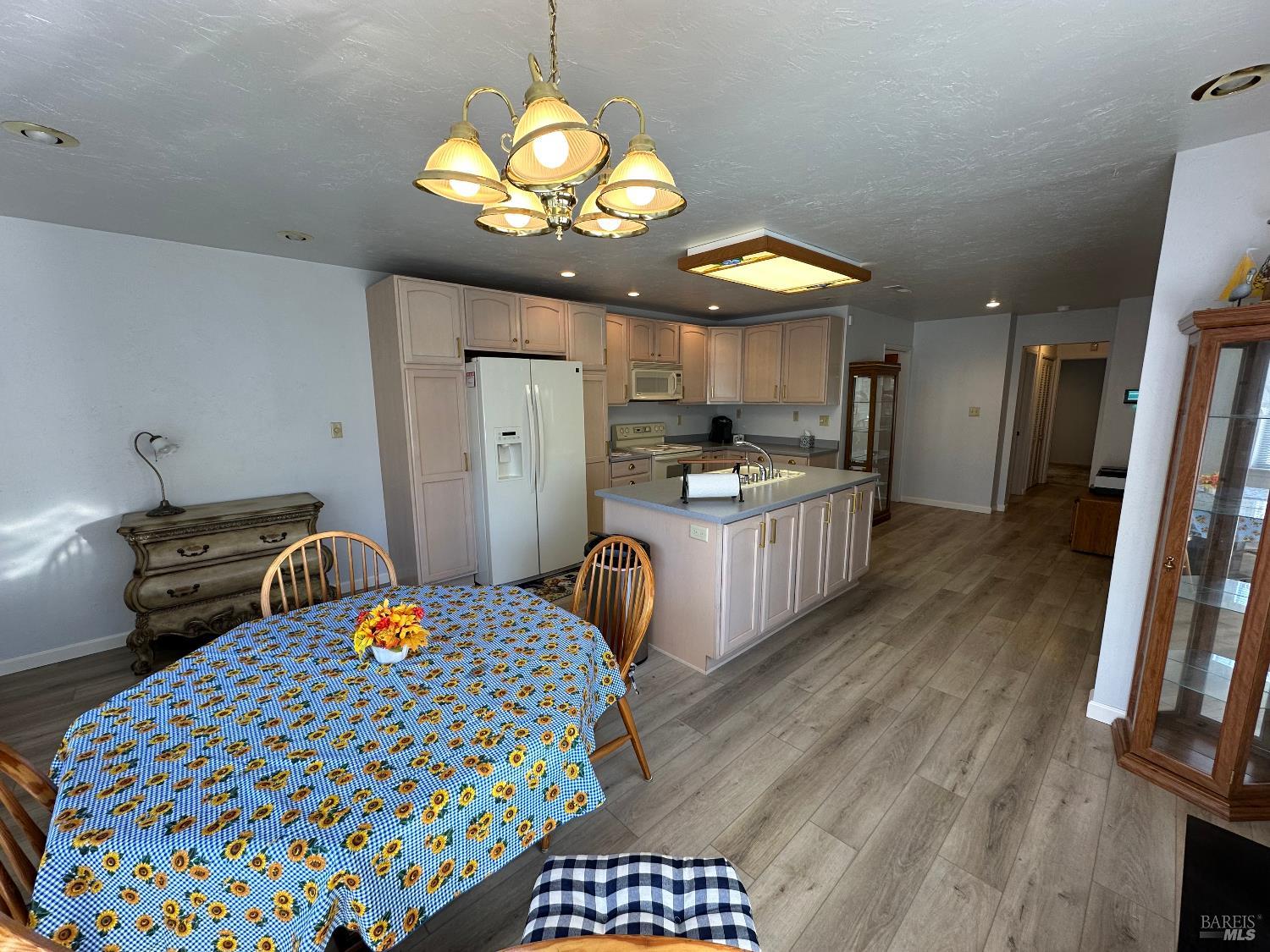 12945 Lakeland Street Clearlake Oaks CA 95423
