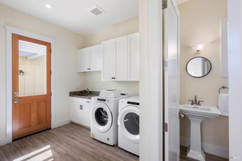 6295 Sonoma Highway Santa Rosa CA 95409