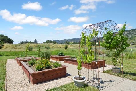 6295 Sonoma Highway Santa Rosa CA 95409