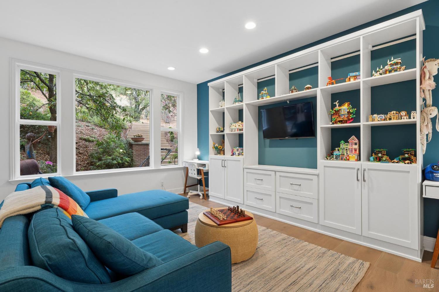 30 Oak Shade Lane Novato CA 94945