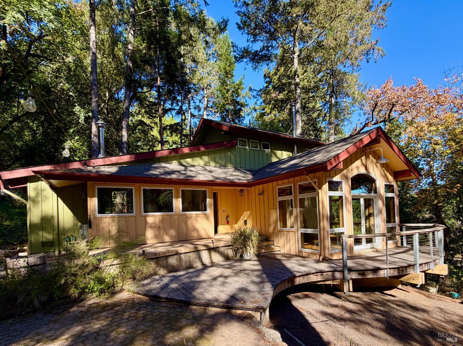 1840 Redwood Drive Healdsburg CA 95448