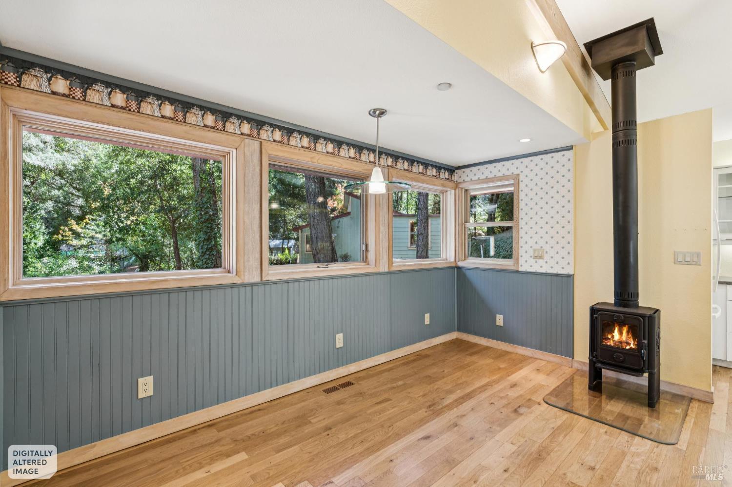 1840 Redwood Drive Healdsburg CA 95448