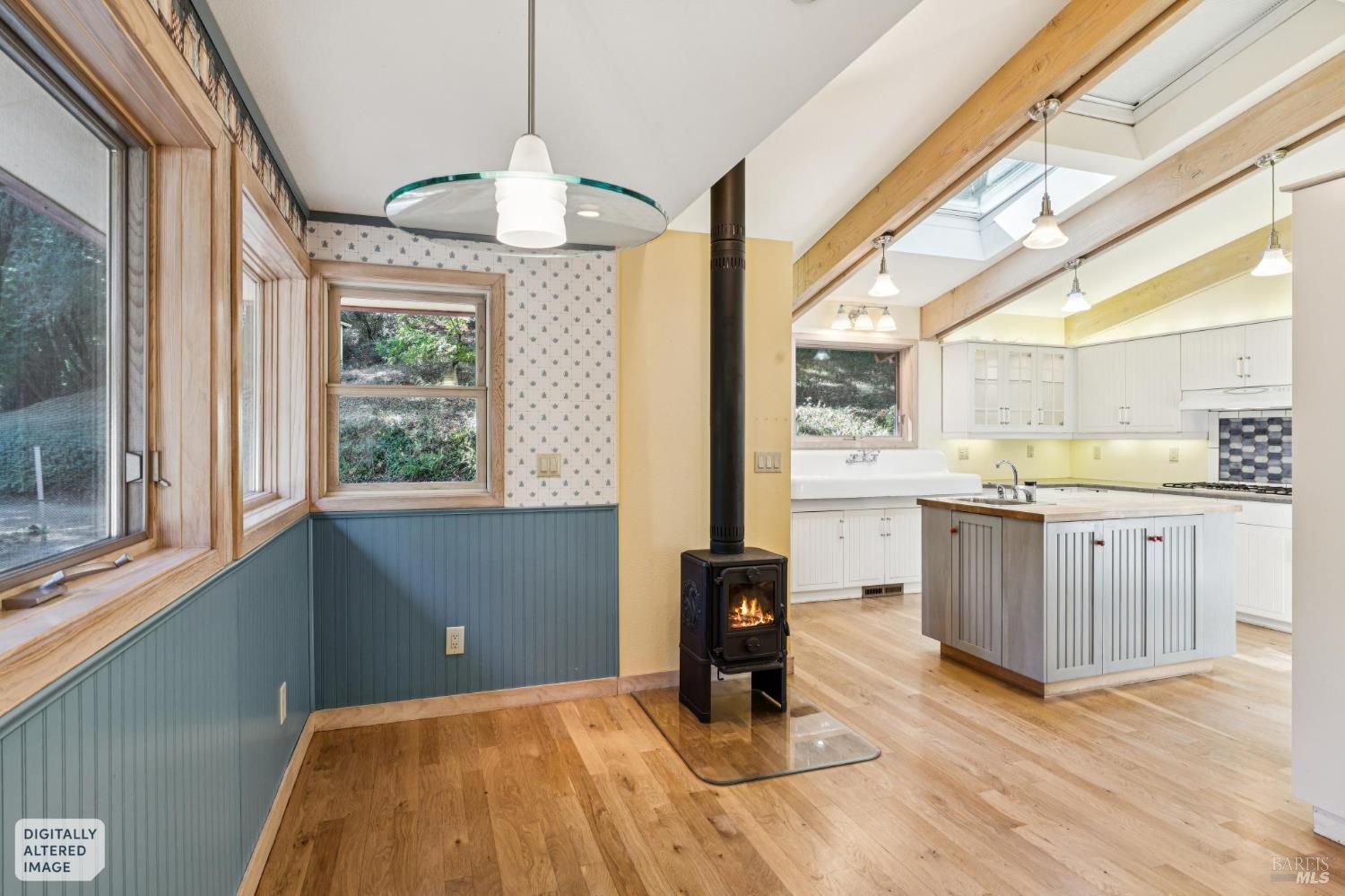 1840 Redwood Drive Healdsburg CA 95448