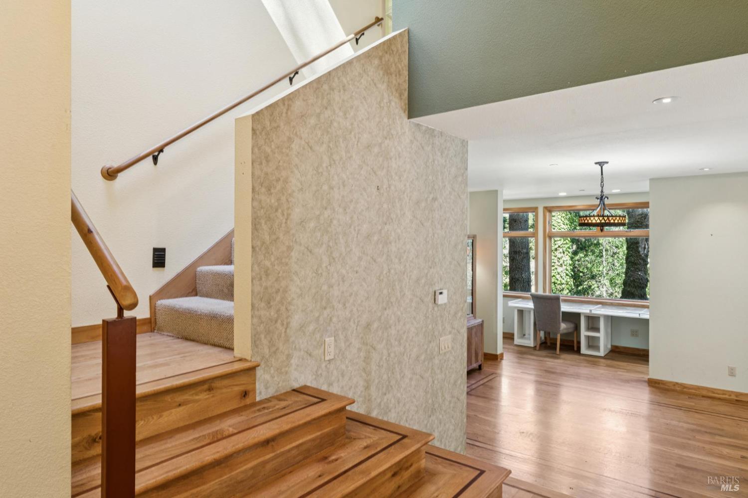 1840 Redwood Drive Healdsburg CA 95448