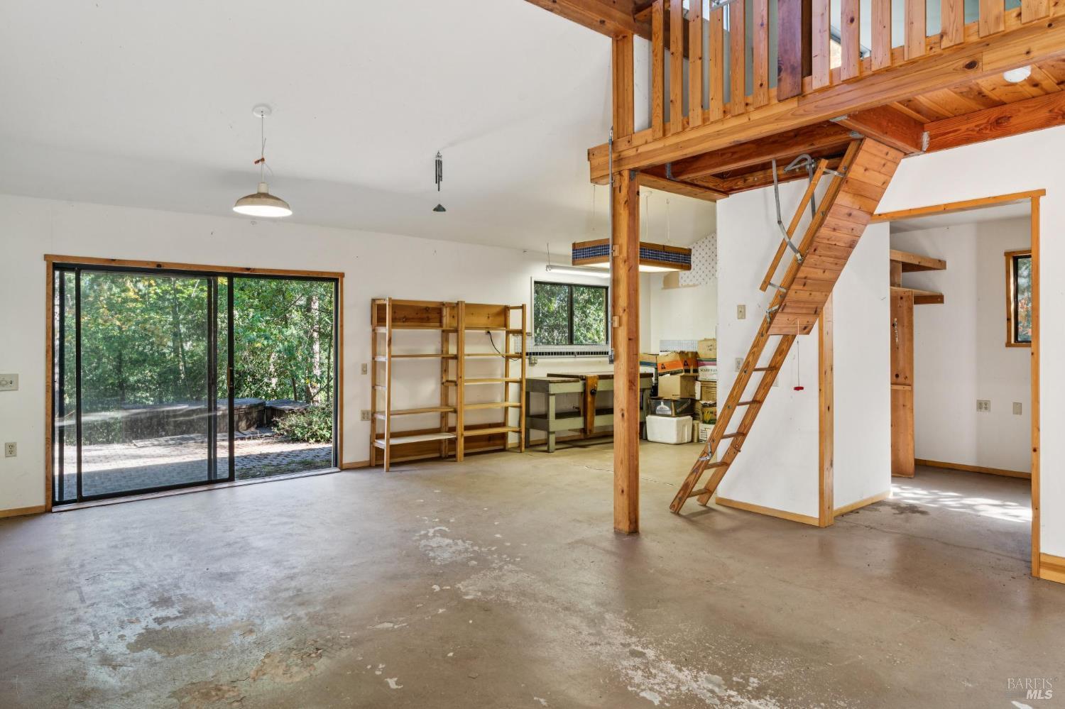 1840 Redwood Drive Healdsburg CA 95448