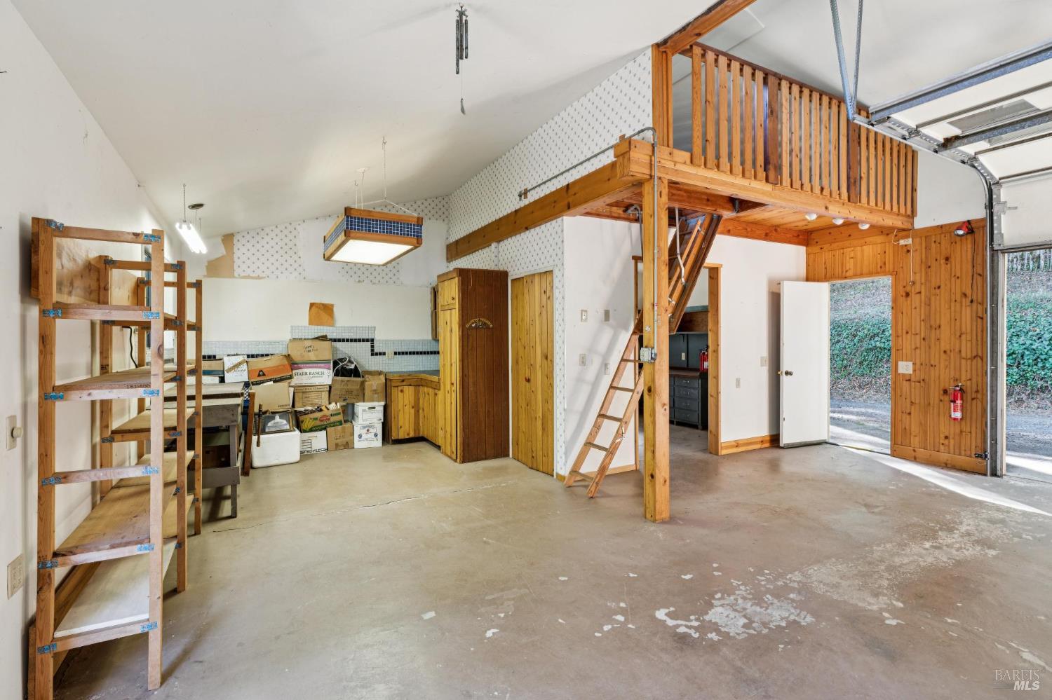1840 Redwood Drive Healdsburg CA 95448