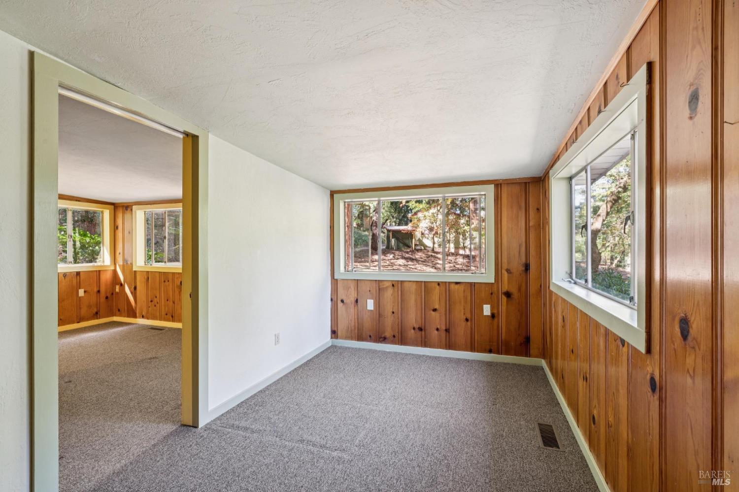 1840 Redwood Drive Healdsburg CA 95448