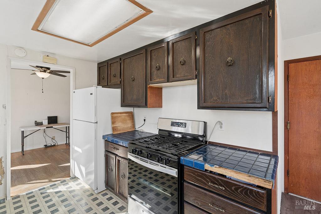 1160 Oakwood Avenue Vallejo CA 94591