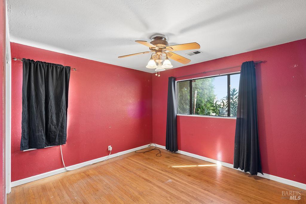 1160 Oakwood Avenue Vallejo CA 94591