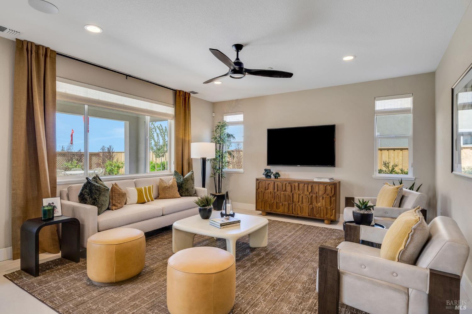 813 Fallen Leaf Lane Oakley CA 94561