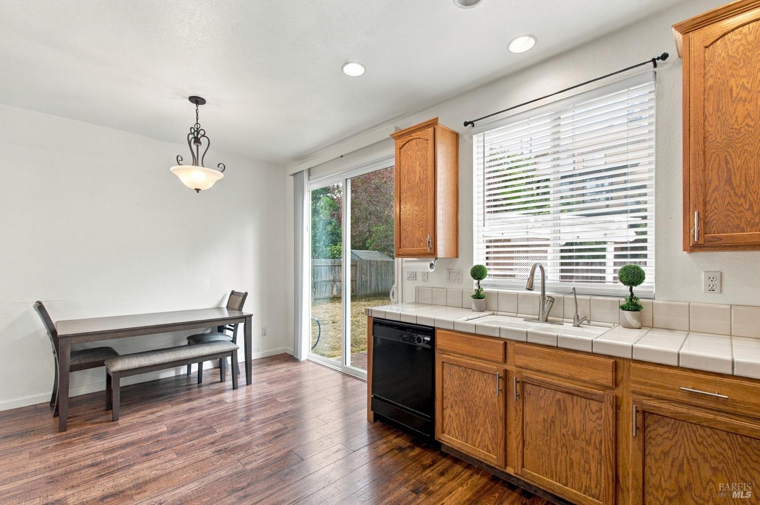 1728 Newark Lane Suisun City CA 94585