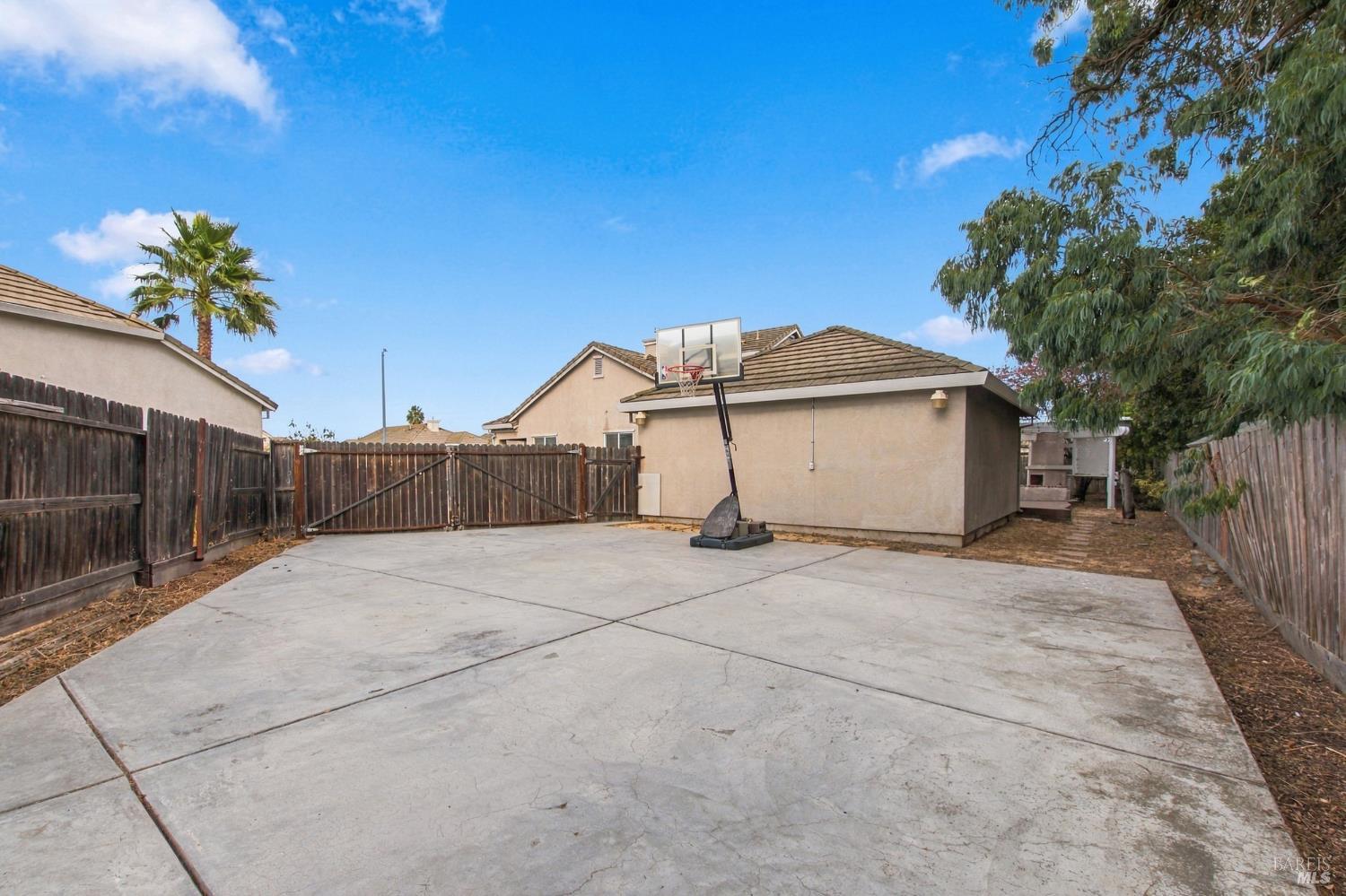 1728 Newark Lane Suisun City CA 94585