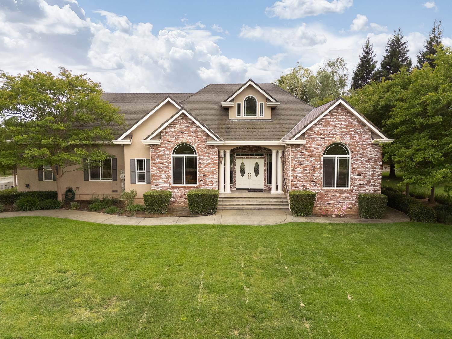6640 Harrington Arbuckle CA 95912
