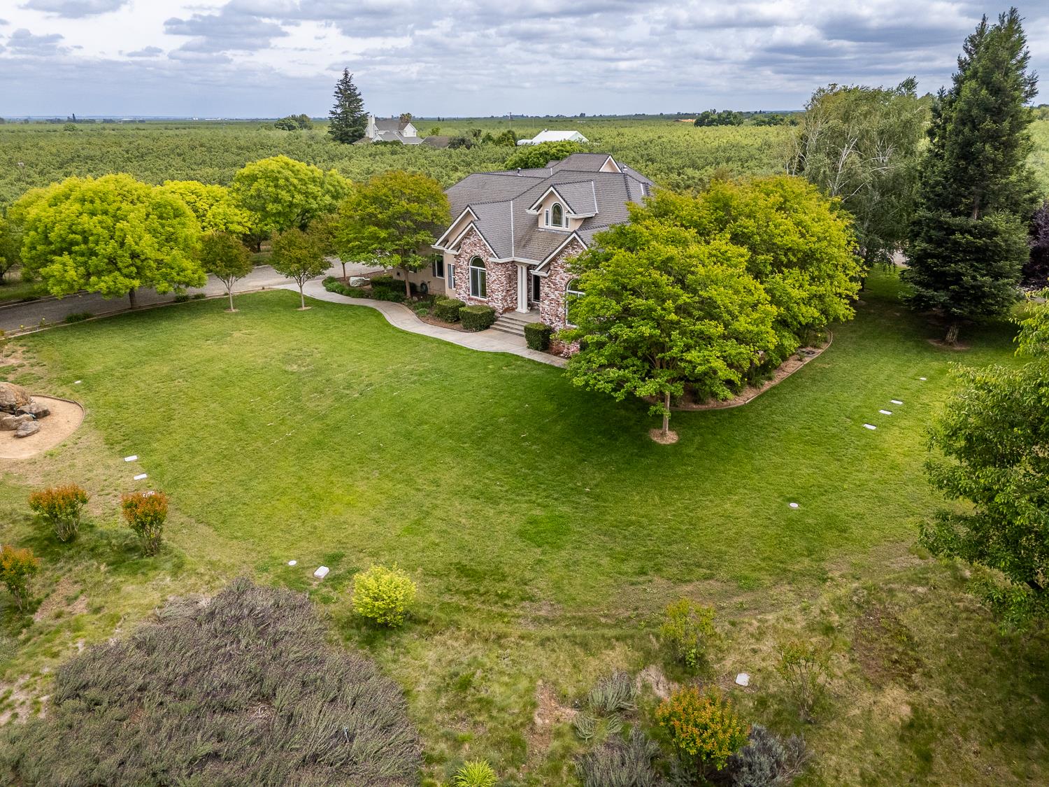 6640 Harrington Arbuckle CA 95912