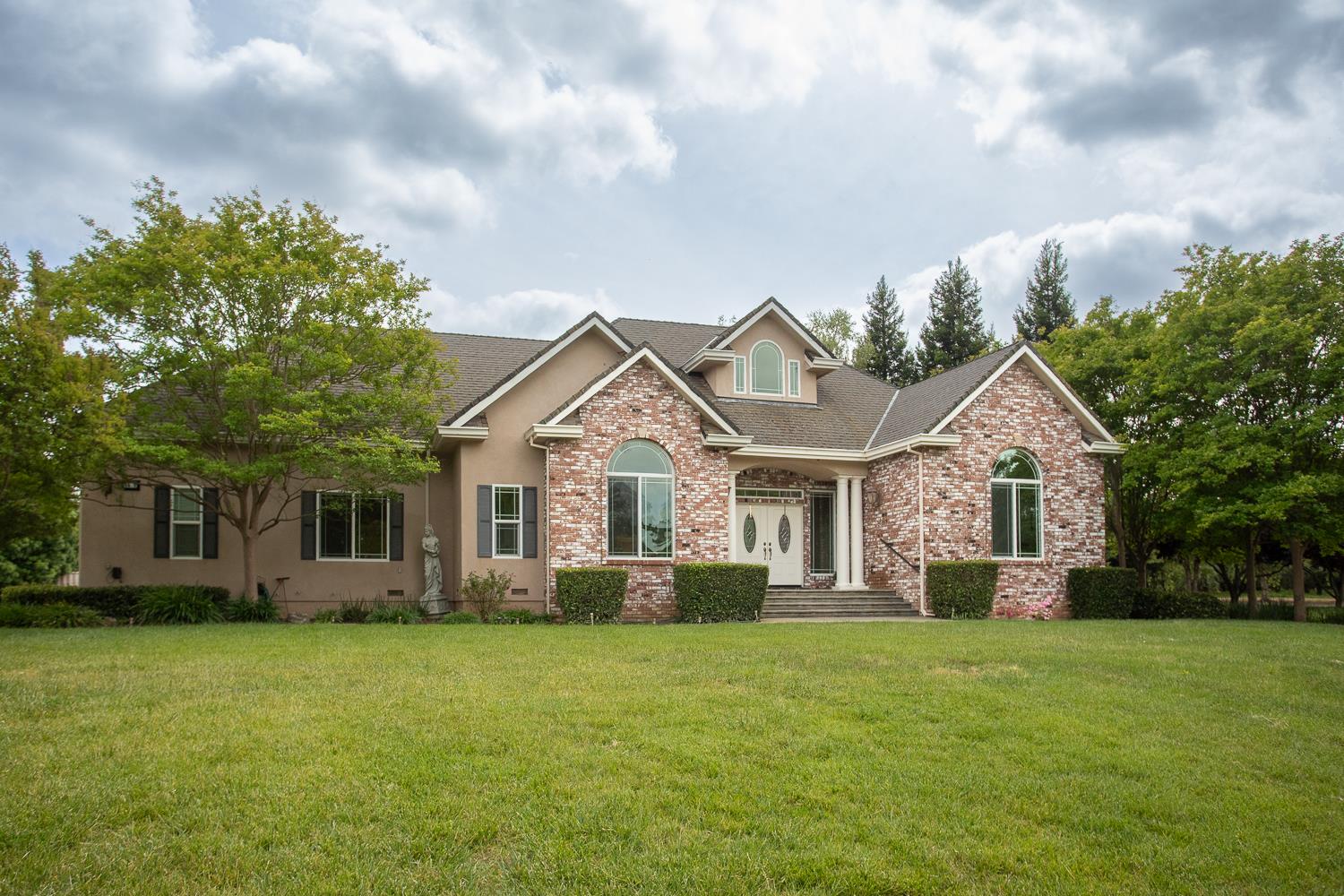 6640 Harrington Arbuckle CA 95912