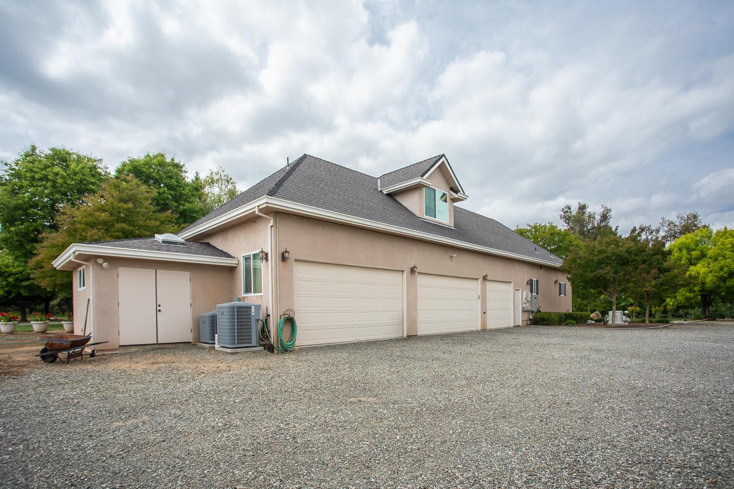 6640 Harrington Arbuckle CA 95912