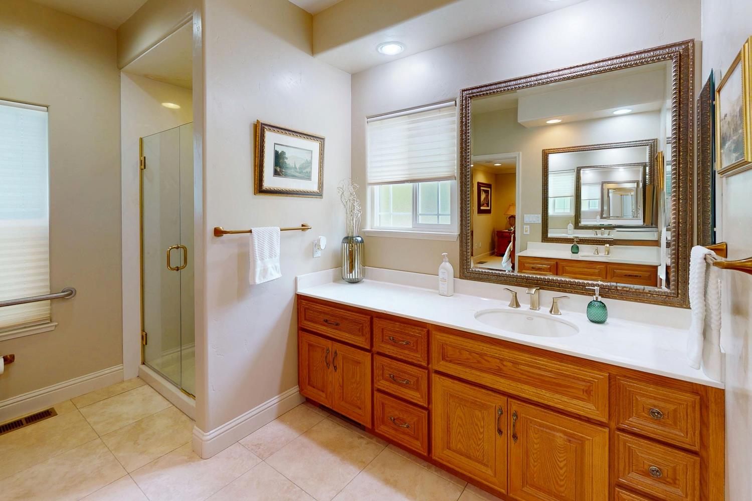 6640 Harrington Arbuckle CA 95912
